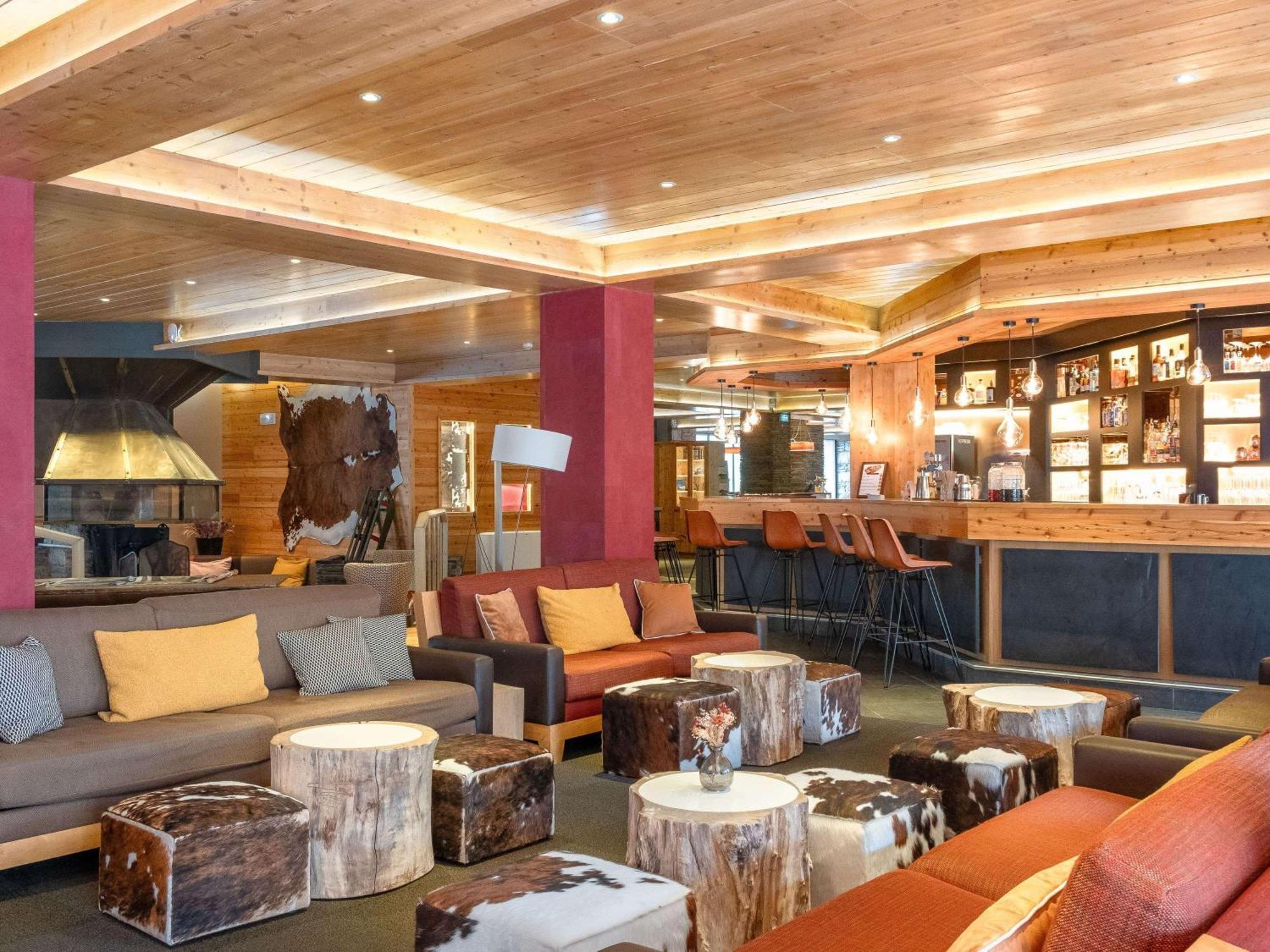 Mercure Saint-Lary المظهر الخارجي الصورة